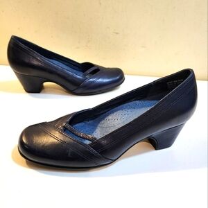 CLARKS Artisan Elegant Navy Leather  Heeled Comfy Shoes Size 6.5M